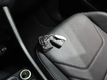 2023 Volkswagen Jetta с пробегом 87 420 км