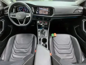 2024 Volkswagen Jetta с пробегом 34 800 км