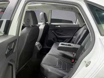 2024 Volkswagen Jetta с пробегом 34 800 км