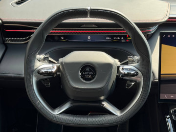 2025 Lotus Eletre с пробегом 5 000 км