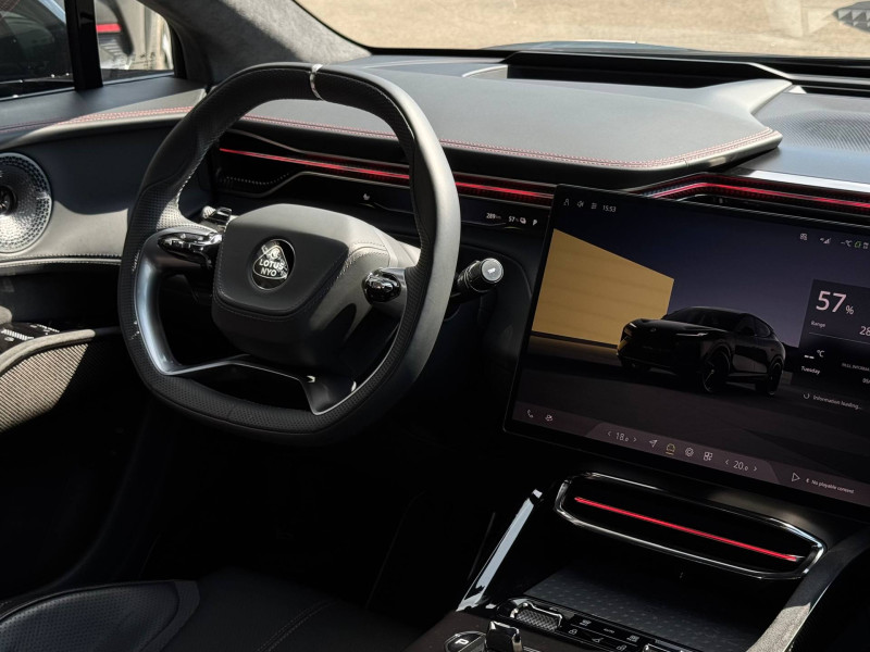 2025 Lotus Eletre с пробегом 5 000 км