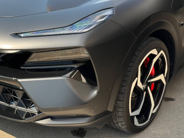 2025 Lotus Eletre с пробегом 5 000 км