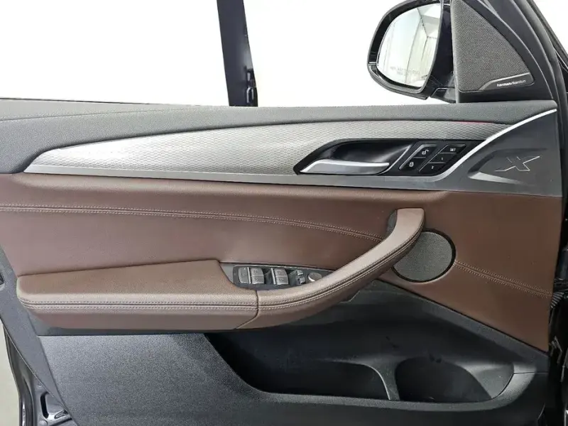 2020 BMW X3 с пробегом 107 322 км