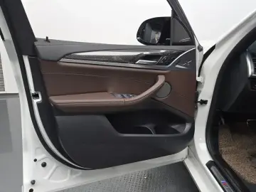 2022 BMW X3 с пробегом 24 190 км