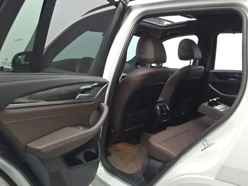 2022 BMW X3 с пробегом 24 190 км