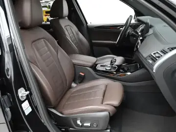 2023 BMW X3 с пробегом 50 766 км