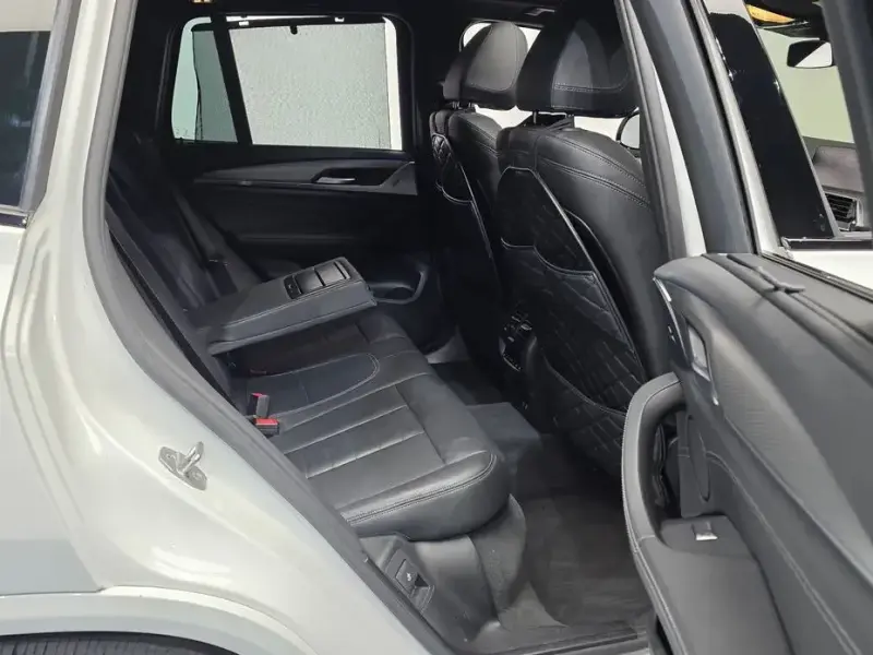 2021 BMW X3 с пробегом 29 407 км