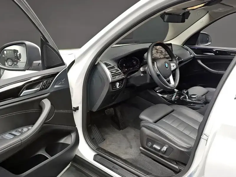 2022 BMW X3 с пробегом 24 481 км
