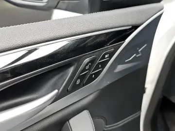 2022 BMW X3 с пробегом 24 481 км