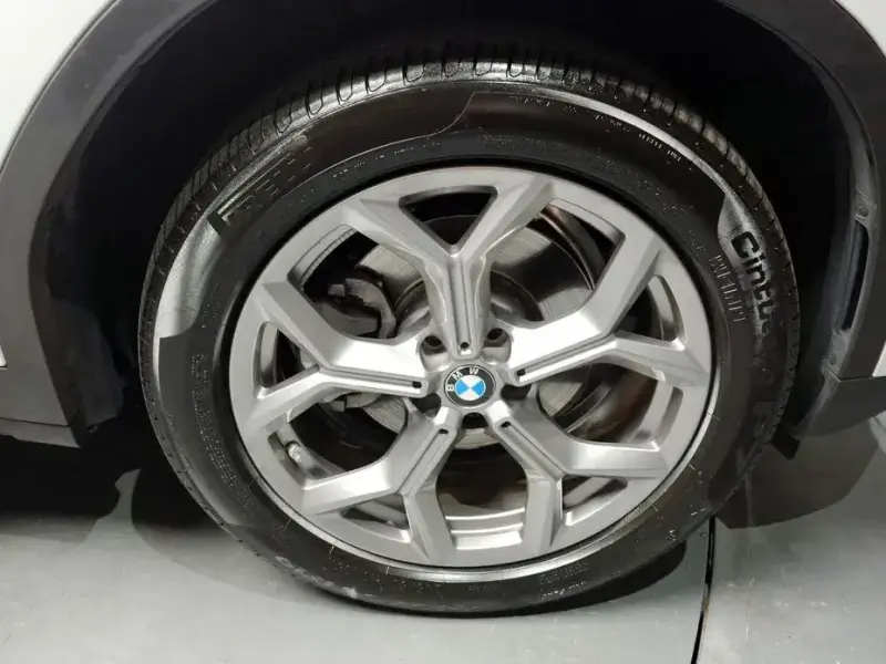 2022 BMW X3 с пробегом 24 481 км