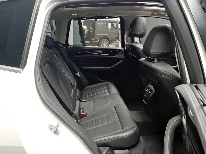 2022 BMW X3 с пробегом 24 481 км