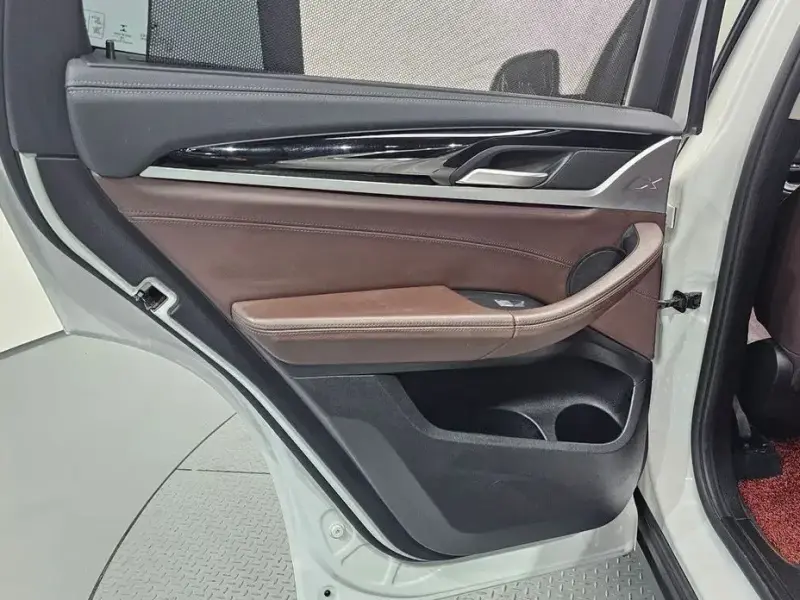 2020 BMW X3 с пробегом 128 677 км