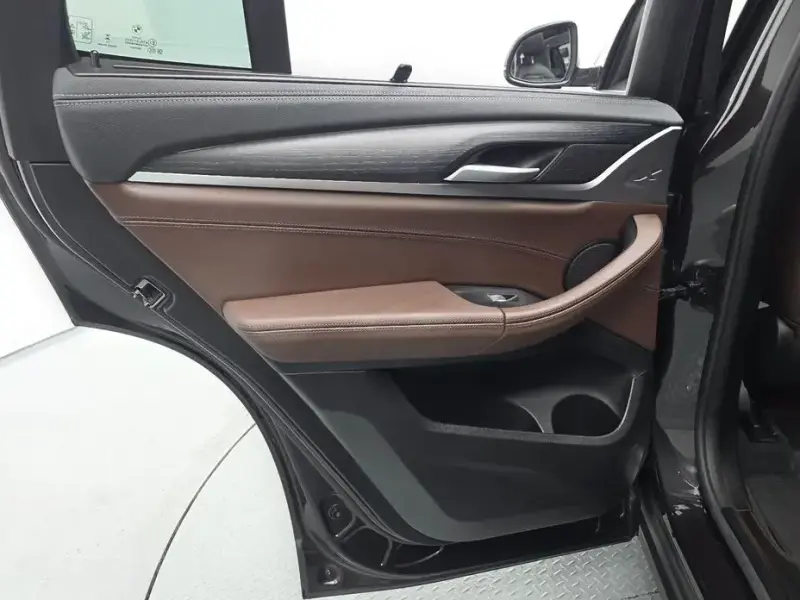 2024 BMW X3 с пробегом 17 356 км