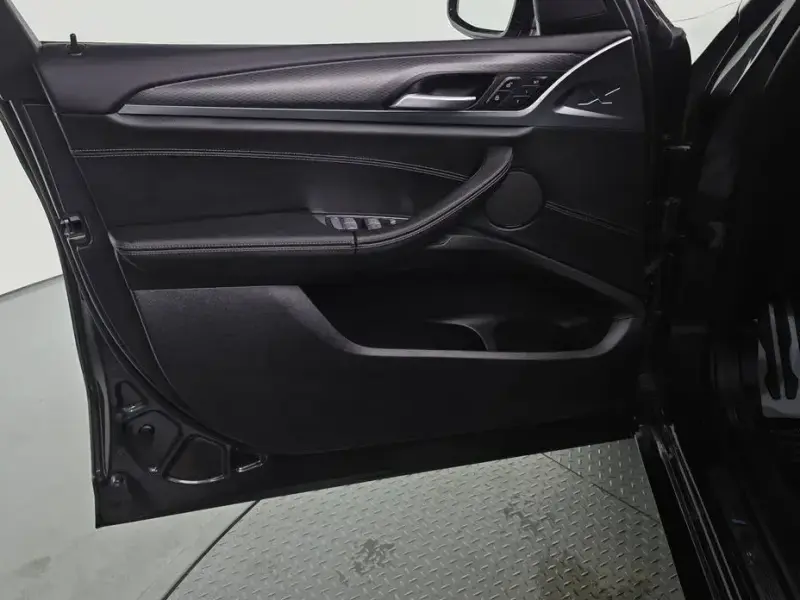 2022 BMW X3 с пробегом 14 072 км