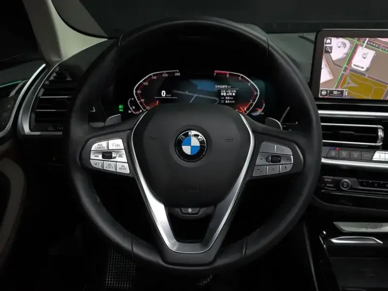2023 BMW X3 с пробегом 23 878 км