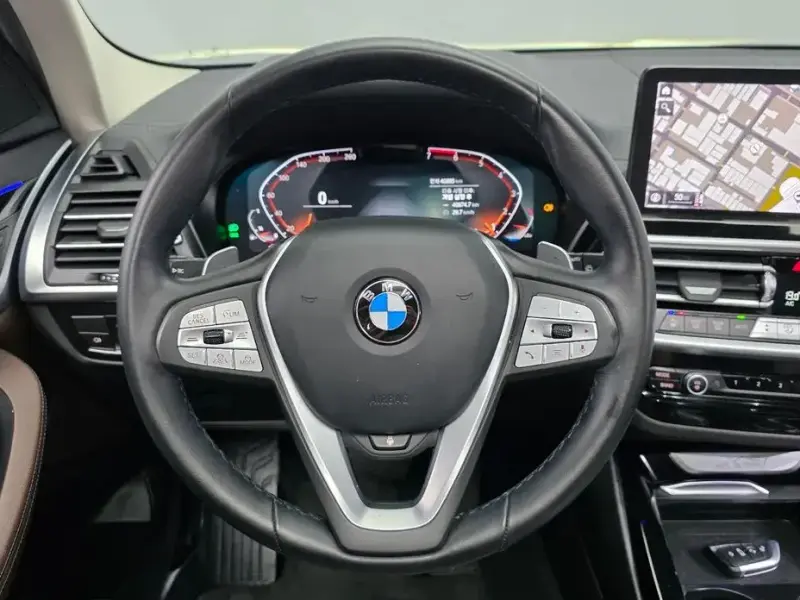 2023 BMW X3 с пробегом 40 885 км