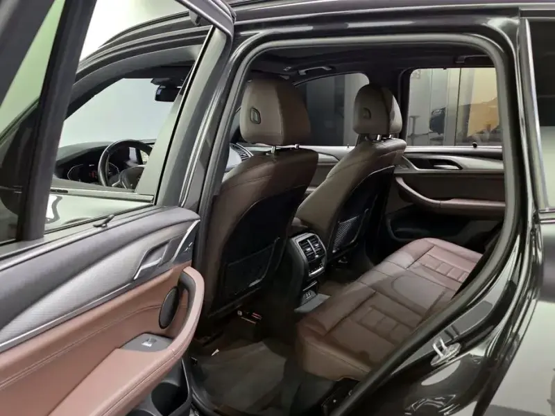 2021 BMW X3 с пробегом 183 968 км