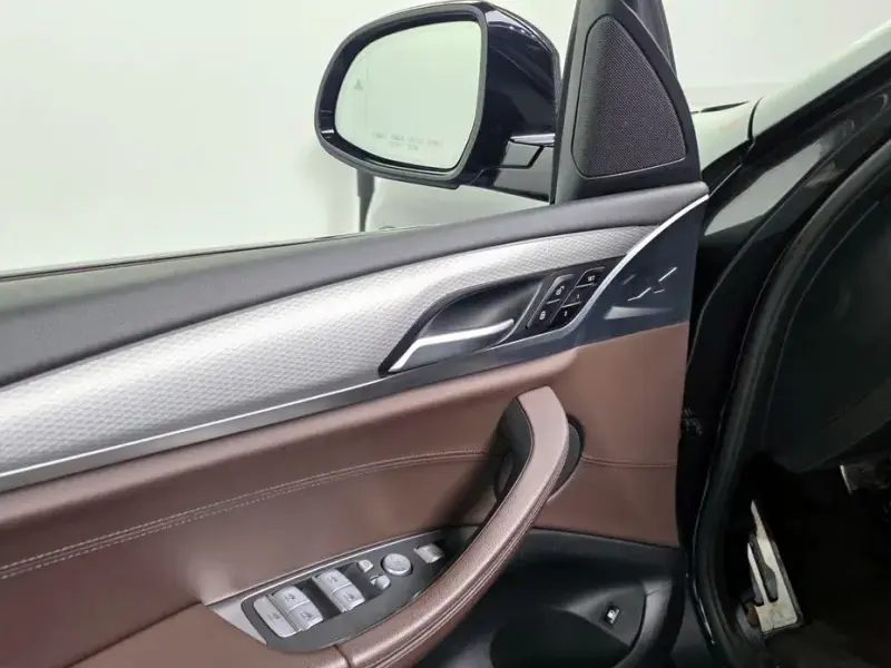 2021 BMW X3 с пробегом 183 968 км