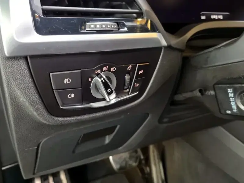 2021 BMW X3 с пробегом 183 968 км