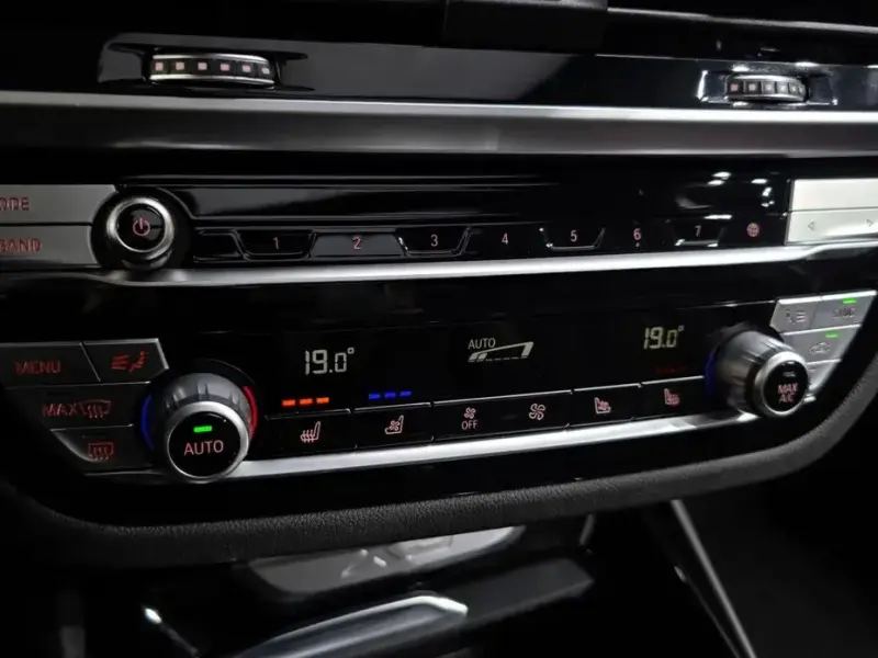 2021 BMW X3 с пробегом 183 968 км
