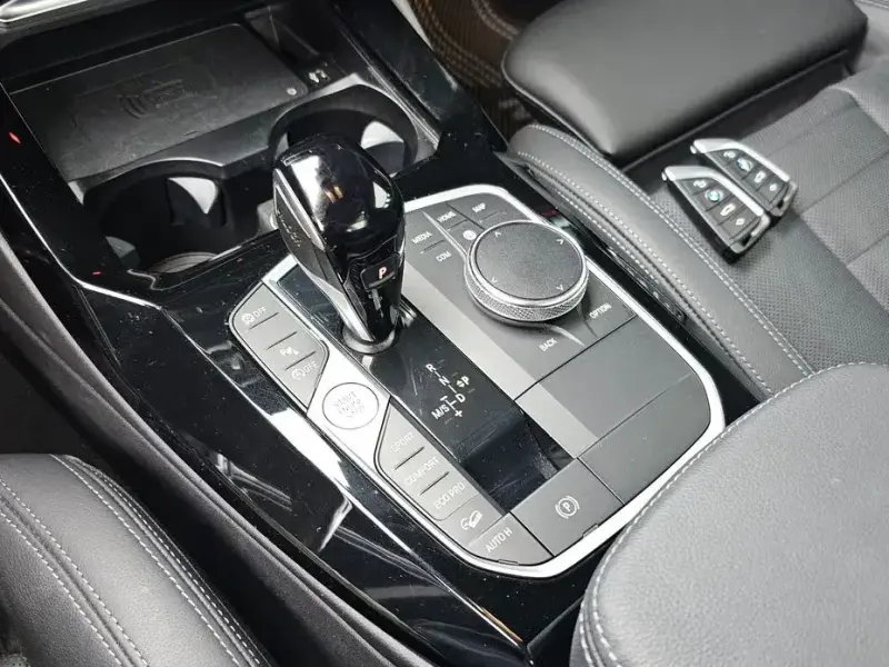 2022 BMW X3 с пробегом 39 975 км