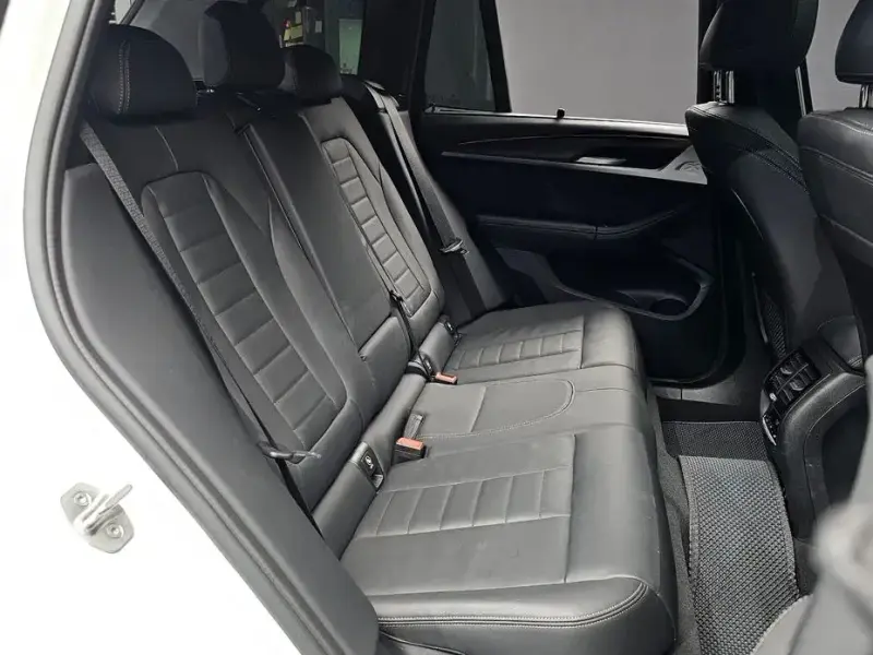 2022 BMW X3 с пробегом 39 975 км