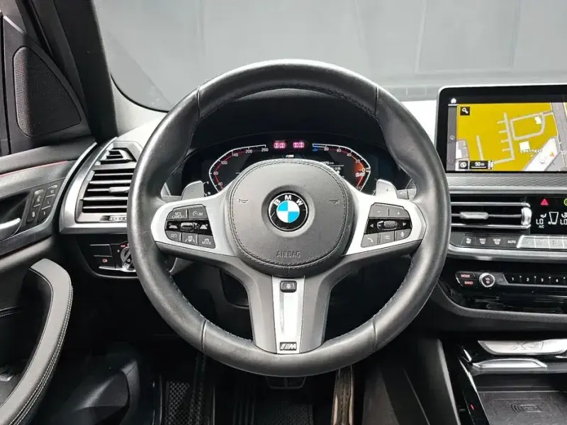 2022 BMW X3 с пробегом 39 975 км