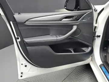 2022 BMW X3 с пробегом 39 975 км