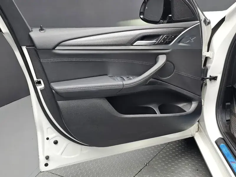 2022 BMW X3 с пробегом 39 975 км