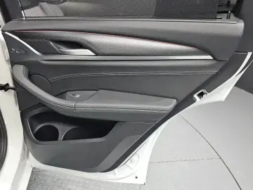 2022 BMW X3 с пробегом 39 975 км