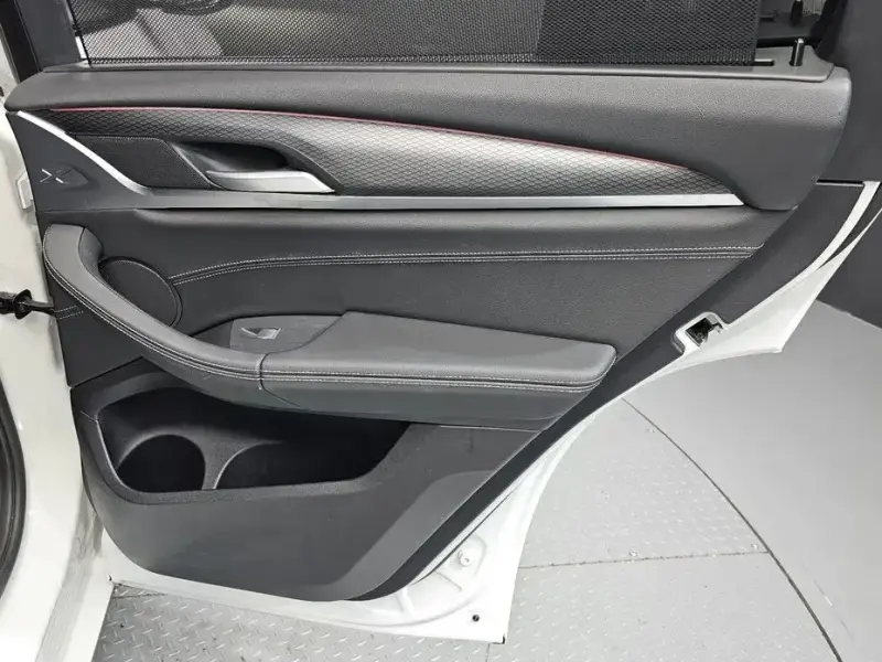 2022 BMW X3 с пробегом 39 975 км