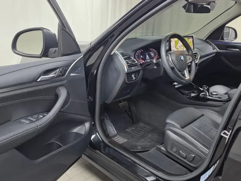 2023 BMW X3 с пробегом 28 400 км