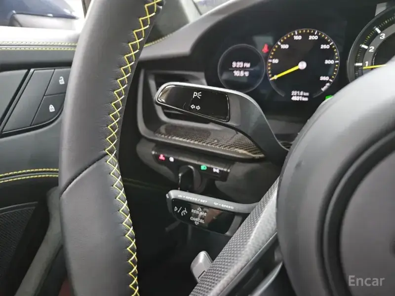 2022 Porsche 911 GT3 с пробегом 12 400 км