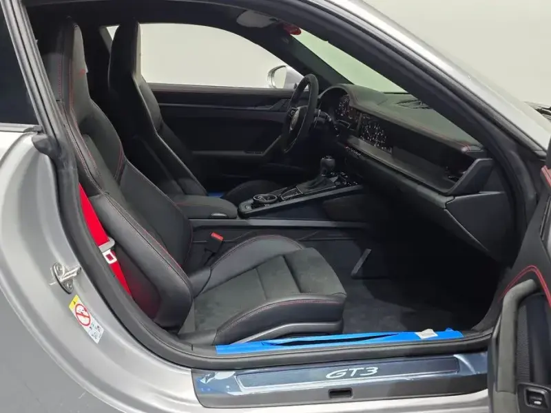 2026 Porsche 911 GT3 с пробегом 29 км