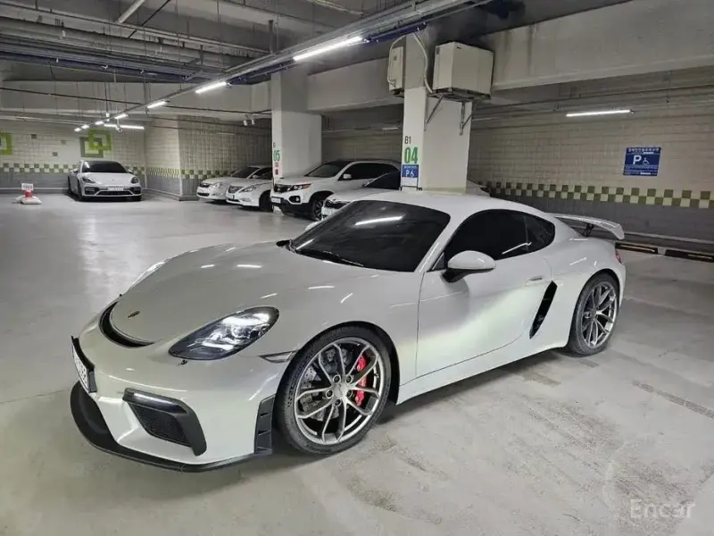 2022 Porsche Cayman GT4 с пробегом 6 990 км