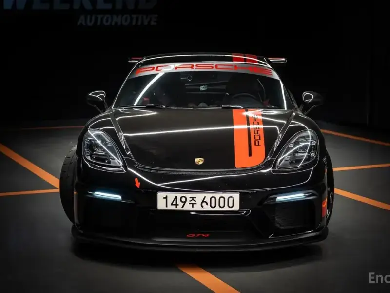 2020 Porsche Cayman GT4 с пробегом 15 000 км