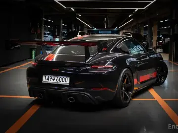 2020 Porsche Cayman GT4 с пробегом 15 000 км