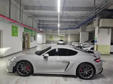 2022 Porsche Cayman GT4 с пробегом 6 990 км