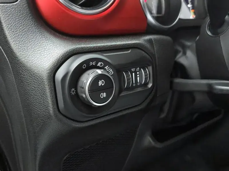 2022 Jeep Wrangler с пробегом 51 015 км
