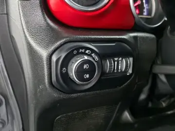 2022 Jeep Wrangler с пробегом 19 984 км