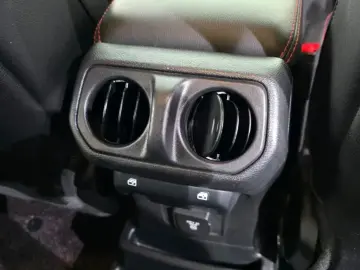 2022 Jeep Wrangler с пробегом 19 984 км