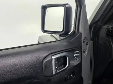 2022 Jeep Wrangler с пробегом 19 984 км