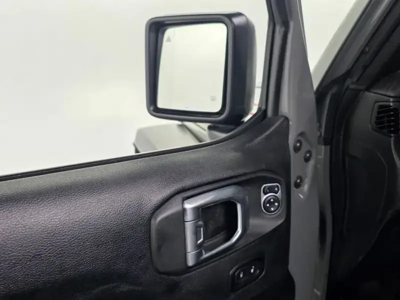 2022 Jeep Wrangler с пробегом 19 984 км