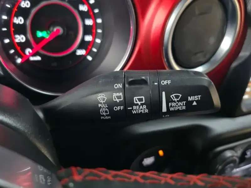 2022 Jeep Wrangler с пробегом 19 984 км