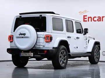 2022 Jeep Wrangler с пробегом 45 567 км