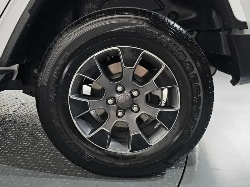 2022 Jeep Wrangler с пробегом 45 567 км