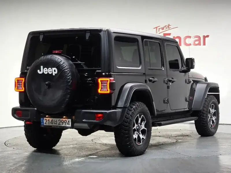 2022 Jeep Wrangler с пробегом 26 037 км
