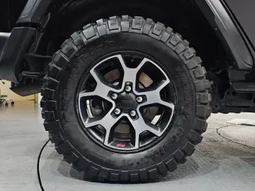 2022 Jeep Wrangler с пробегом 26 037 км