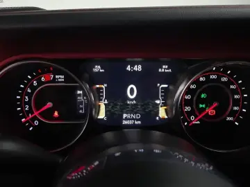 2022 Jeep Wrangler с пробегом 26 037 км