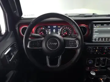 2022 Jeep Wrangler с пробегом 26 037 км